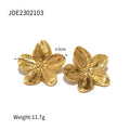 matte-retro-gold-stainless-steel-flower-stud-earrings - Viexta
