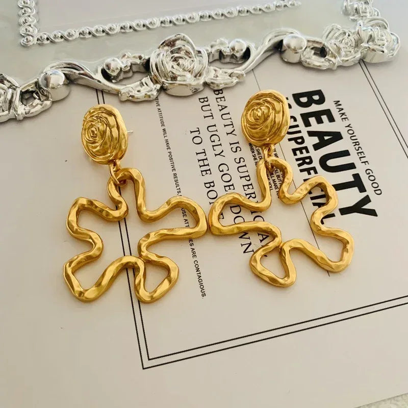 Light Luxury Ear Studs - Viexta