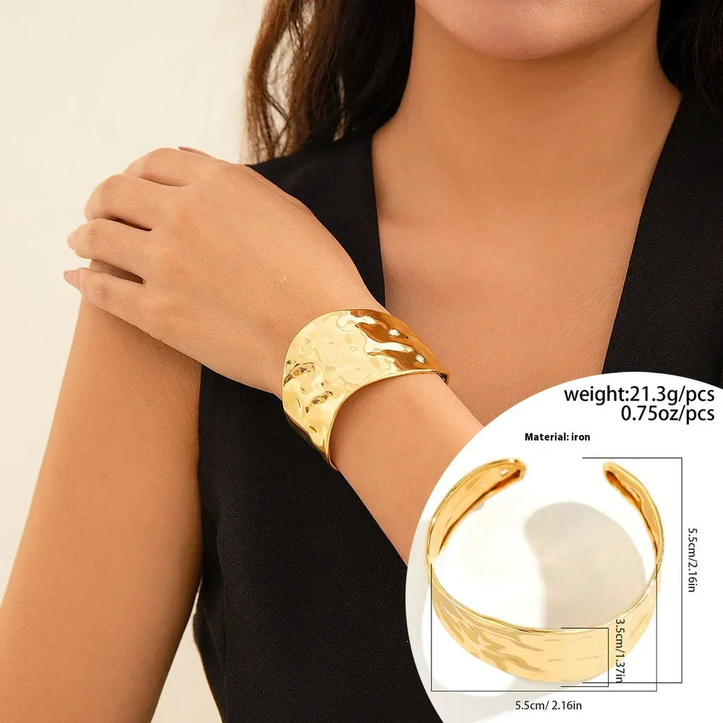 Irregular Glossy Wide Bracelet - Viexta