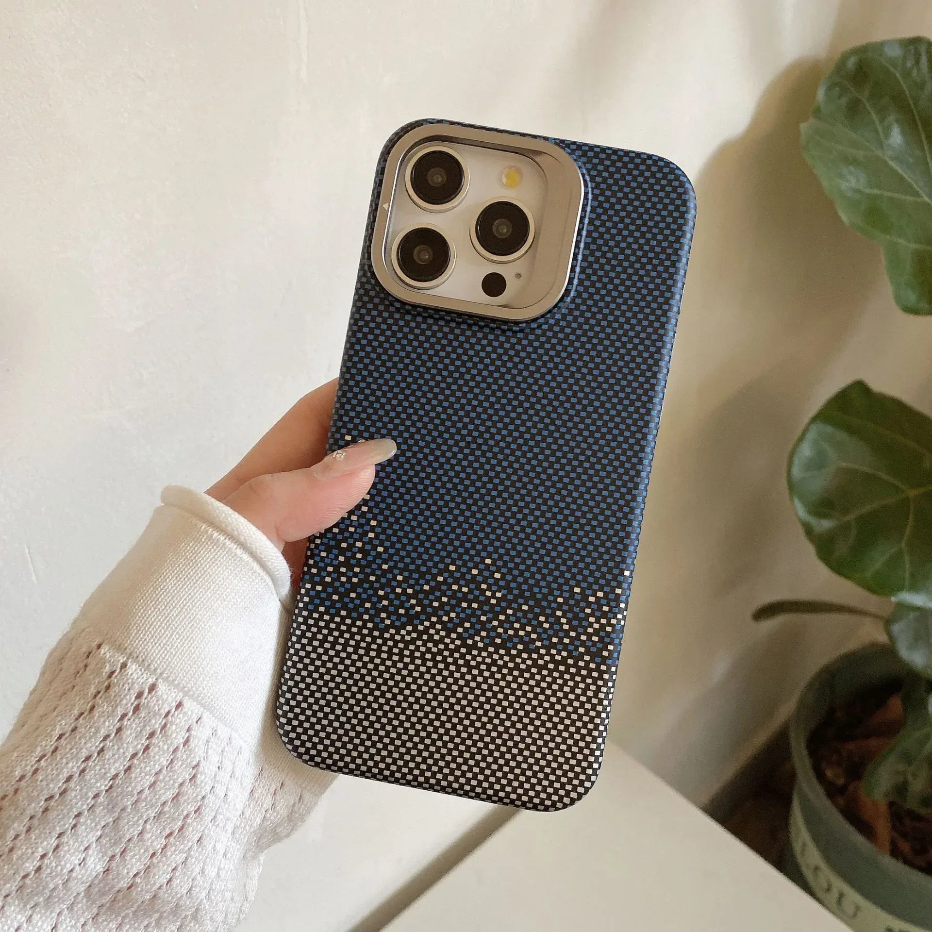 Magnetic Metal Lens Holder iPhone Case - Viexta