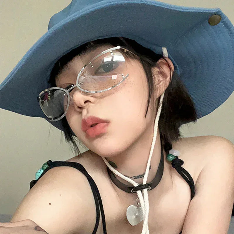 womens-fashion-cat-eye-hollow-sunglasses - Viexta