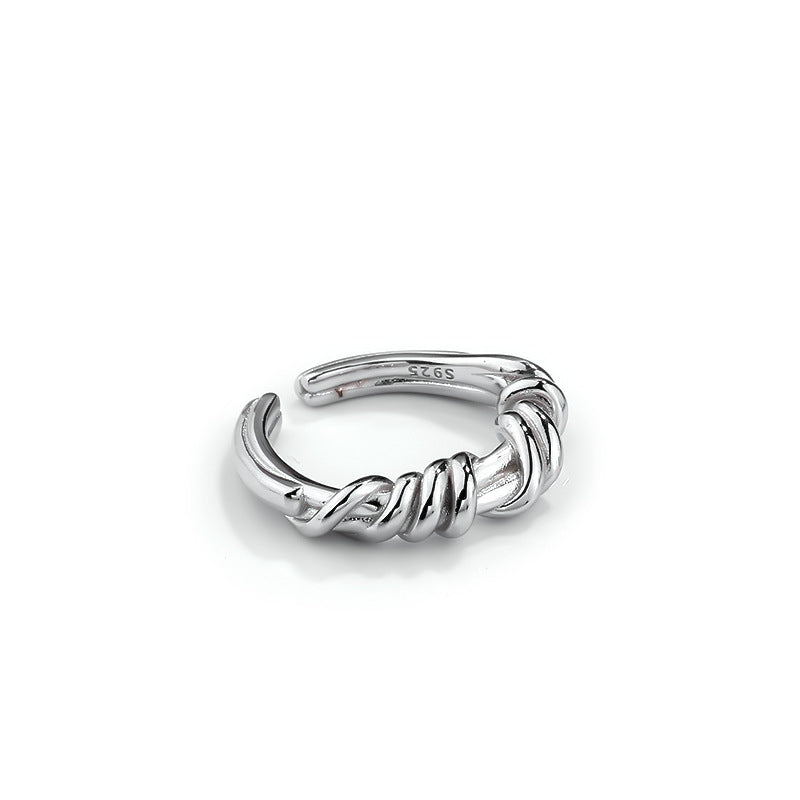 18k Twist Knot Ring