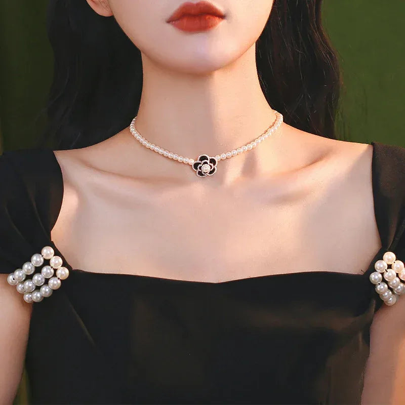 Gold Plated French Royal Style Pearl Flower Necklace - Viexta