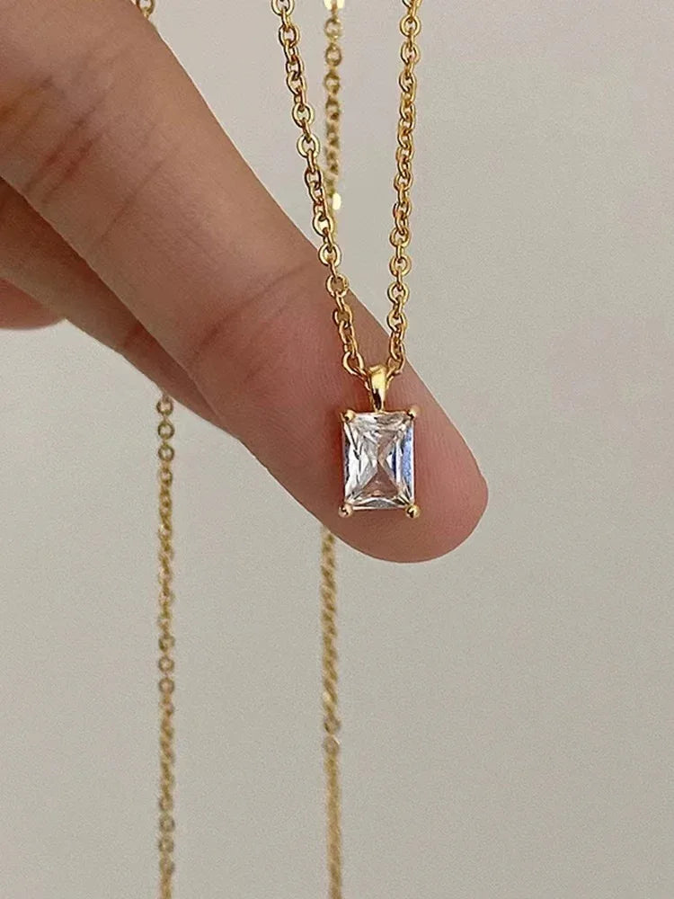 Niche Square Necklace - Viexta