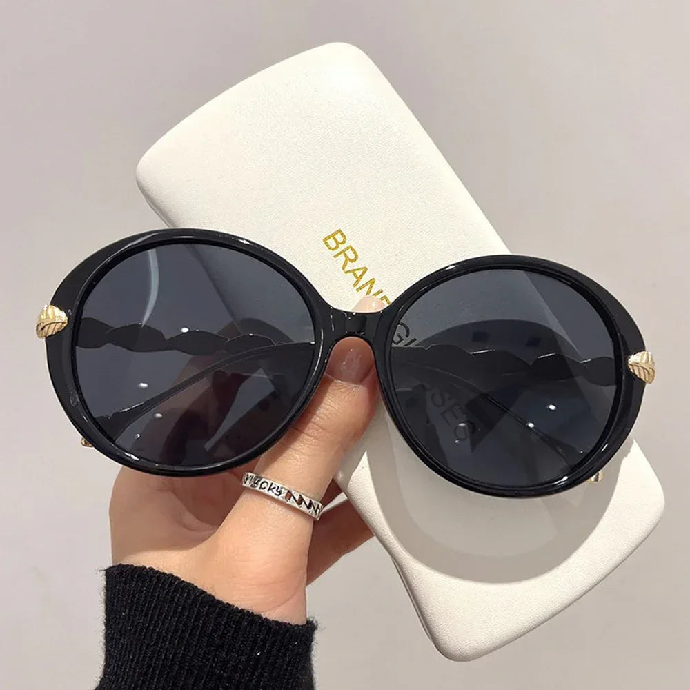 Women's Concave Shape Street Style Sun Protection Sunglass - Viexta