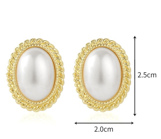 Korean Baroque Pearl Earrings