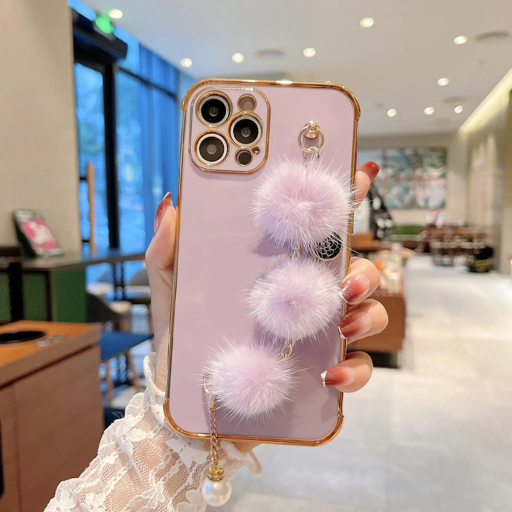 plush-bracelet-iphone-case - Viexta