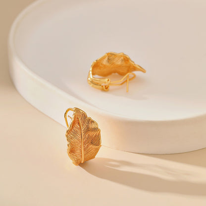 Leaves Brushed Retro Ear Clip