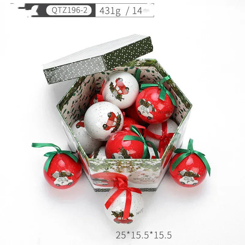 christmas-gift-box-with-christmas-tree-decoration-pendant - Viexta