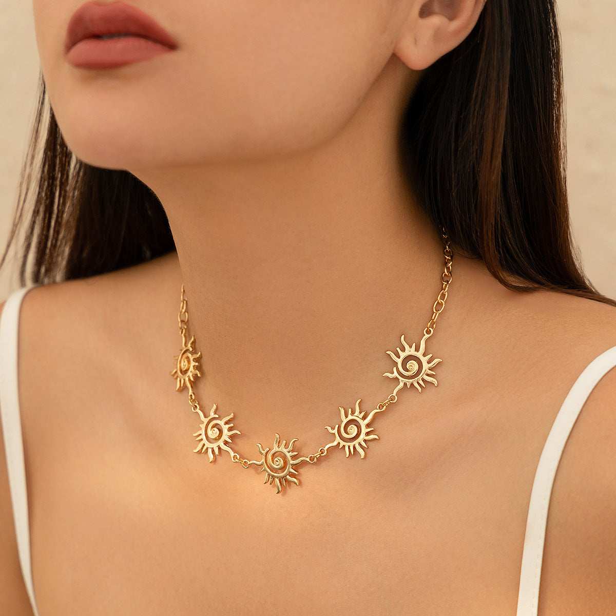 classy-single-layer-necklace