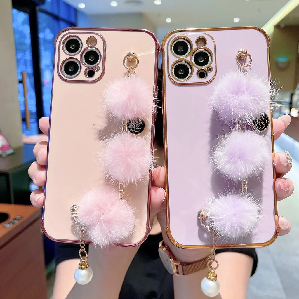 plush-bracelet-iphone-case - Viexta