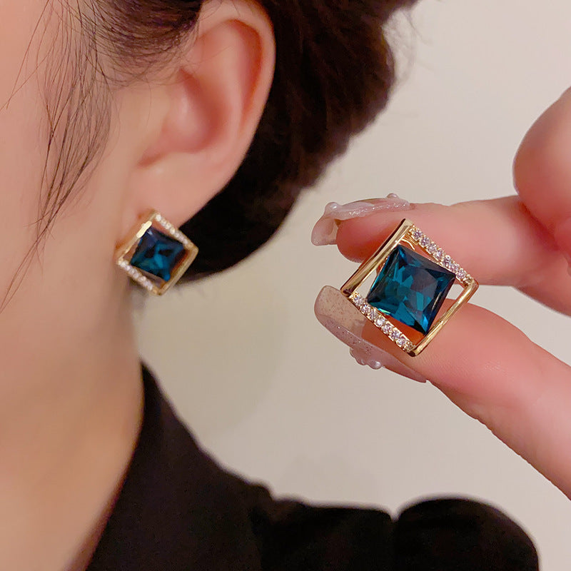 Fashion Temperament Rhombus Zircon Stud Earrings