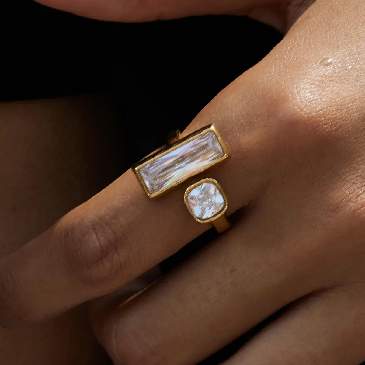 Uworld Minimalist 18K Gold-Square Zircon Rings
