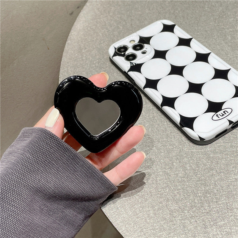 Black And White Diamond Round iPhone Case