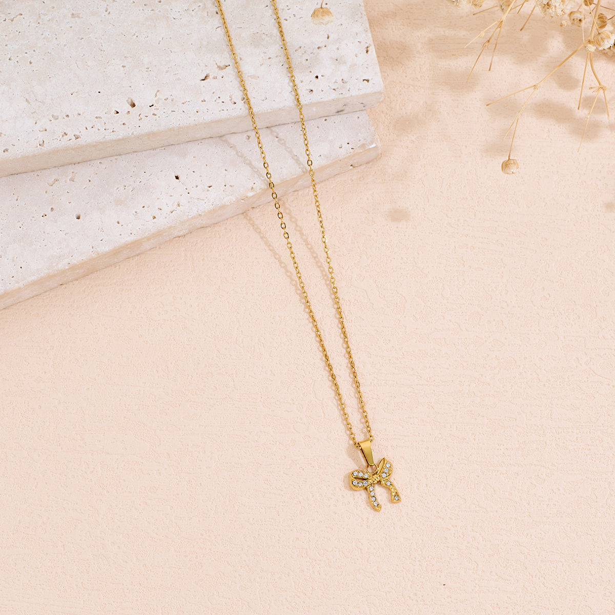 Rhinestone Bowknot Pendant Necklace