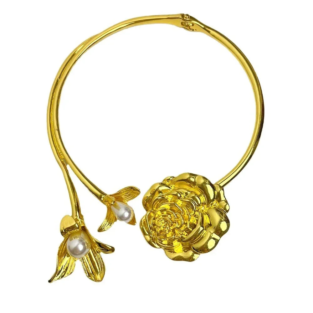 Exaggerated Three-dimensional Pearl Flower Camellia Collar Necklace - Viexta