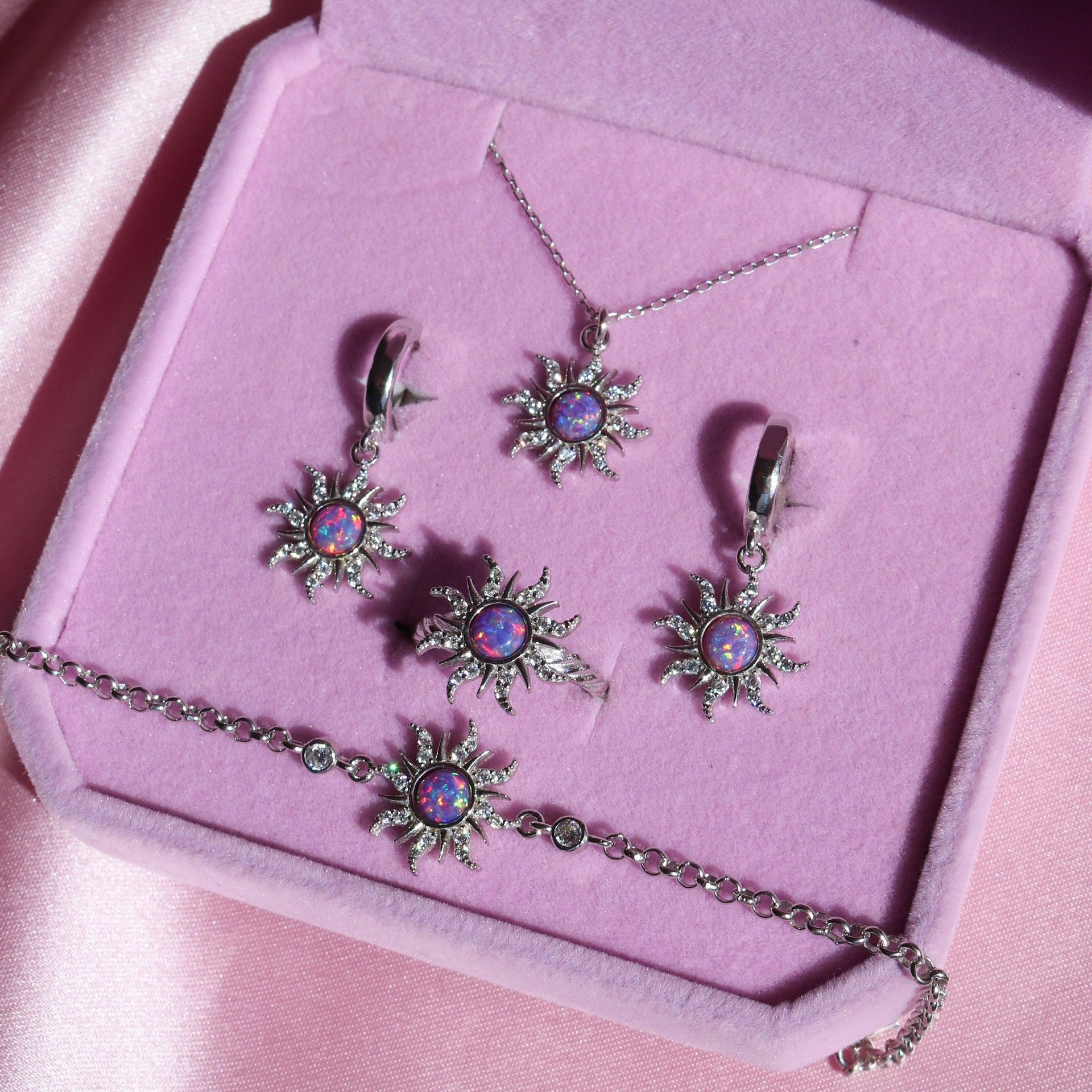 vintage-multicolor-opal-pendant-necklace