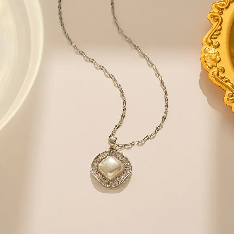 Titanium Steel Women's Zircon Clavicle Chain - Viexta