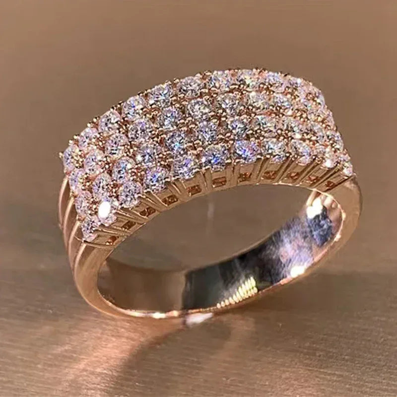 Inlaid Zircon Shiny Ring - Viexta