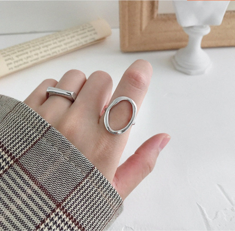 18k Hollow oval Ring