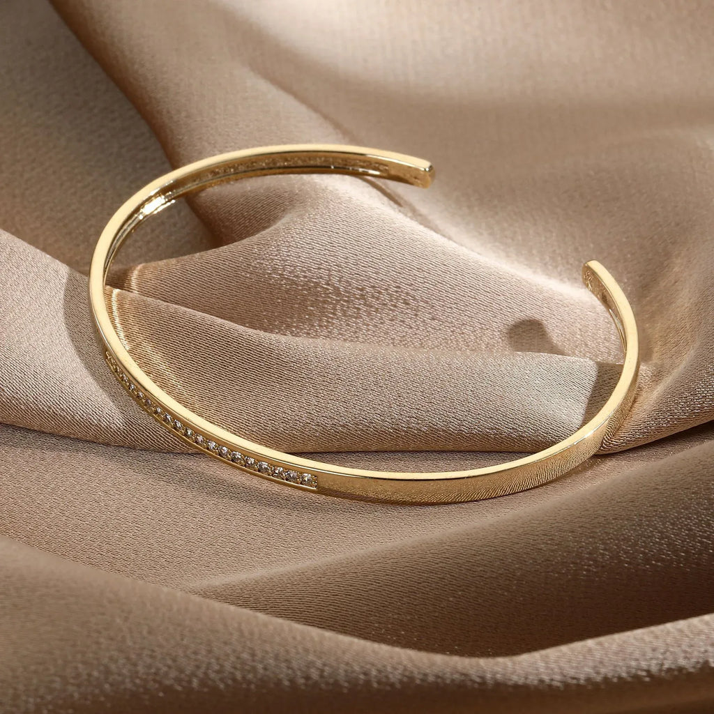 Stainless Steel Women's Open Bracelet - Viexta