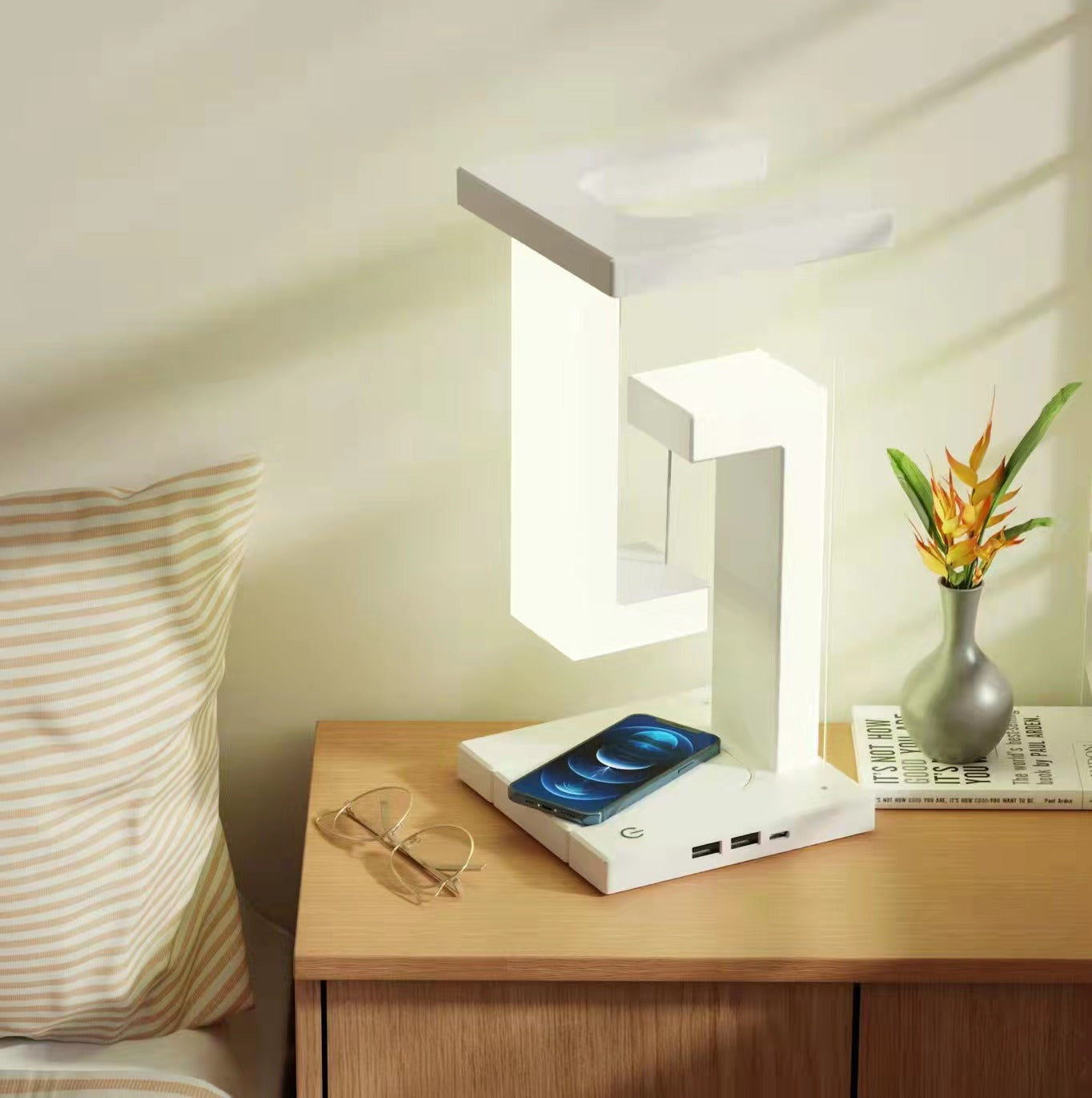 Wireless Smartphone Charging Suspension Table Lamp Balance Floating Lamp