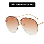 Women's Metal Rivet Large Frame Fashionable Sunglasses