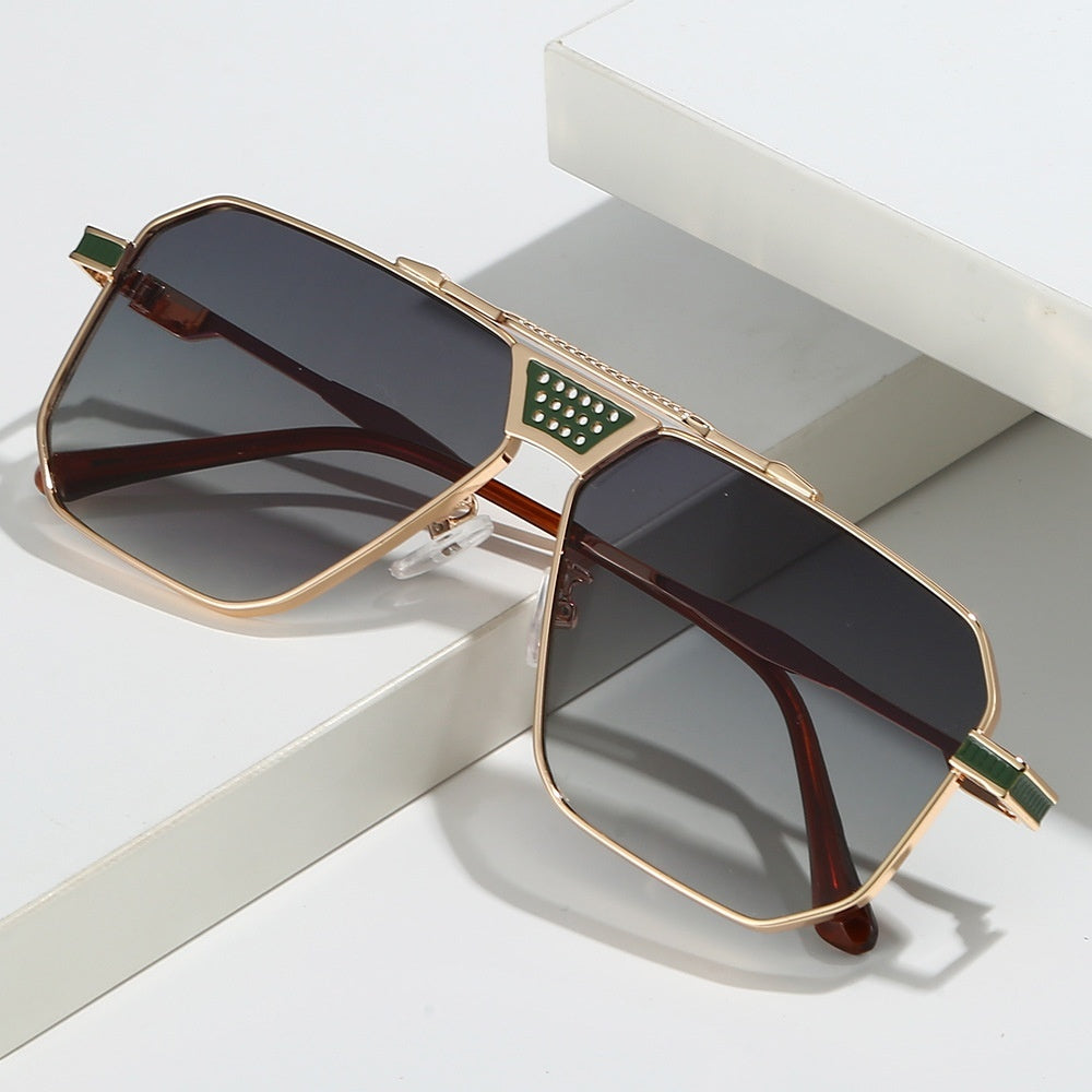 Square-shaped UV-protection Sunglasses