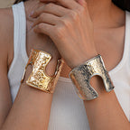 Metallic Textured Pleated Bangle