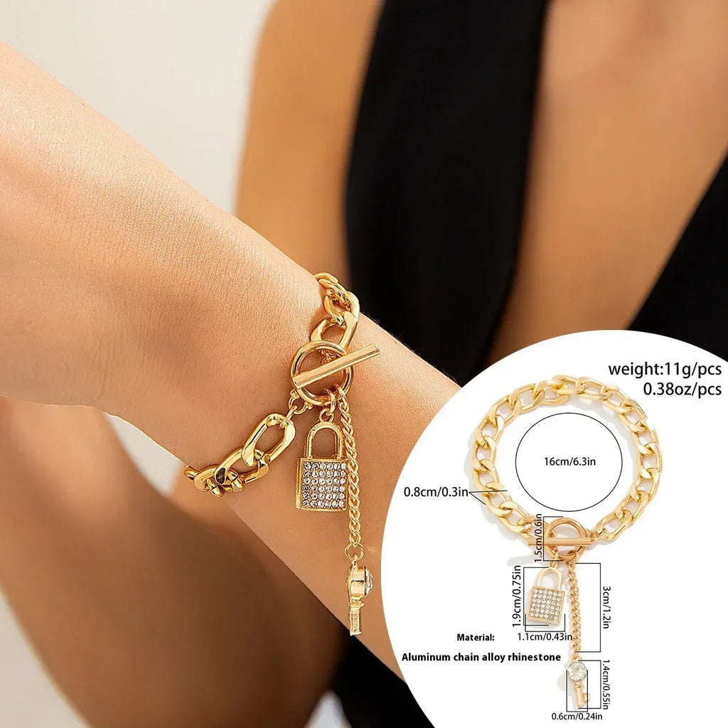 thick-chain-with-shiny-lock-and-key-pendant-necklace - Viexta