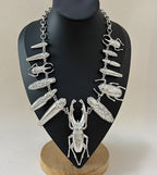Exaggerated Hammered Texture Sparkling Rhinestone Insect Choker Necklace