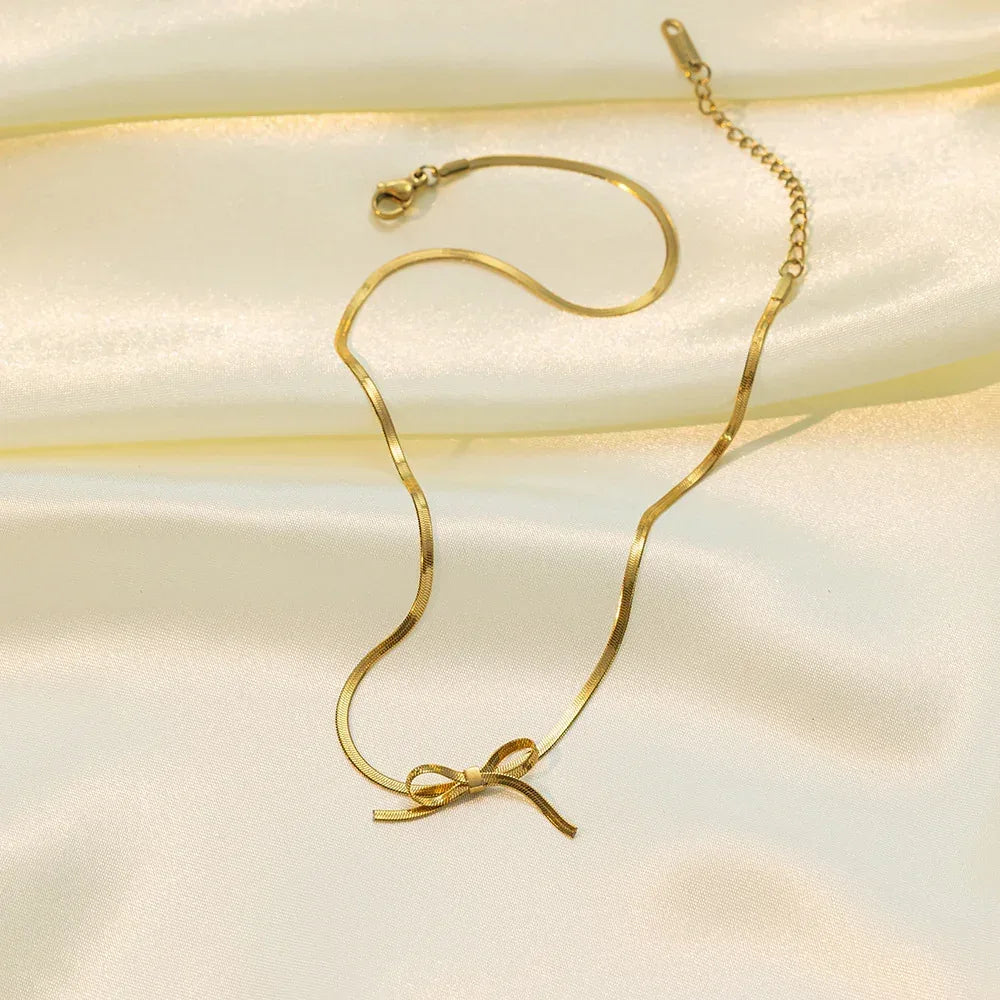 Fashion Minimalist Bowknot Necklace - Viexta