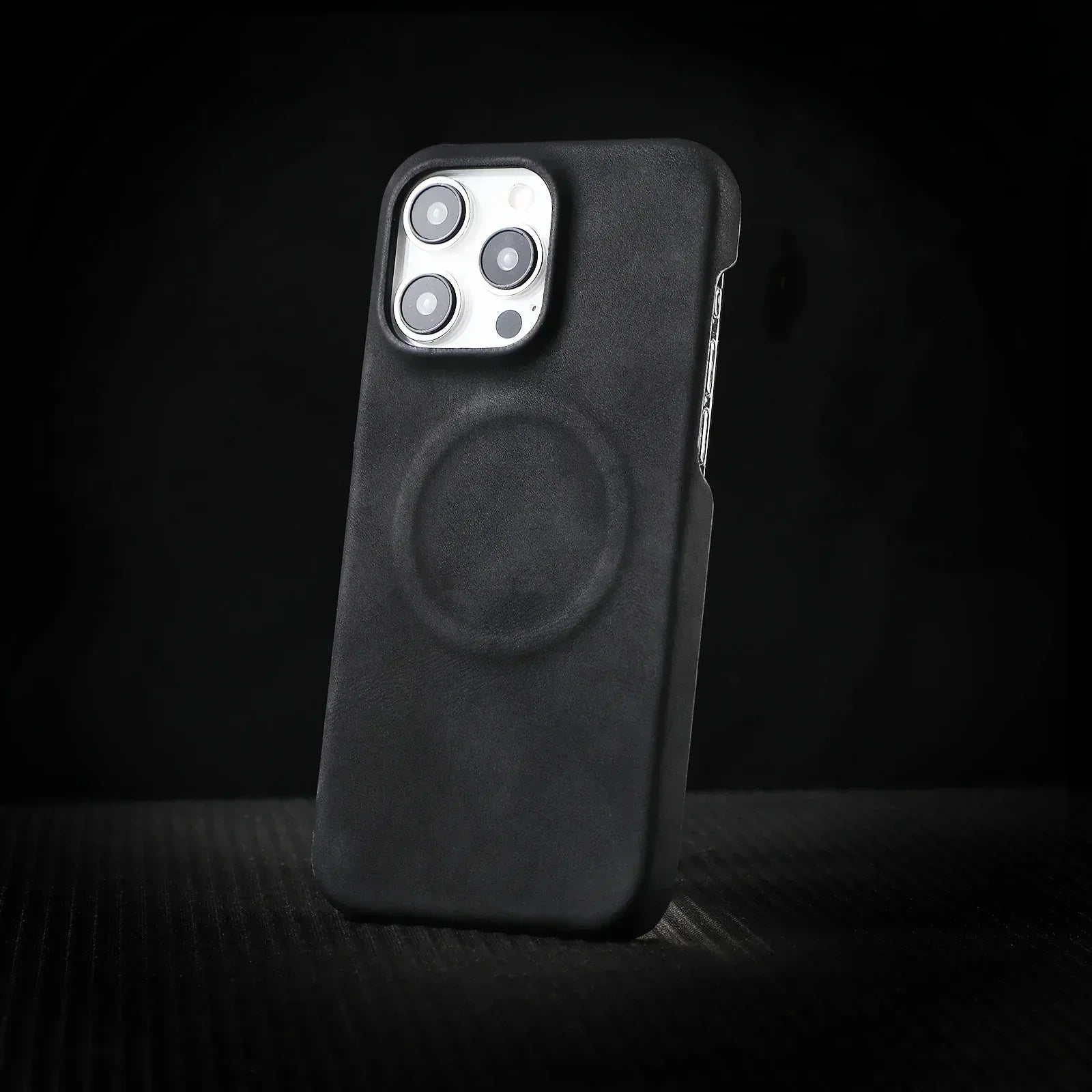 Skin-sensitive Magnetic iPhone Drop-resistant Cover - Viexta