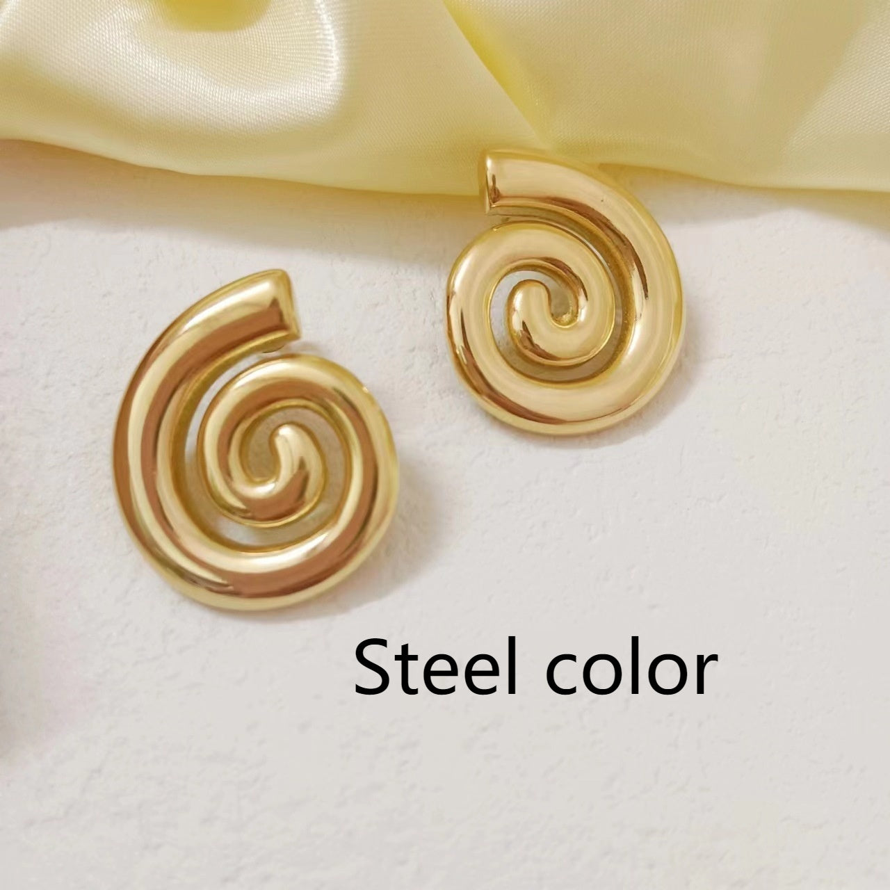 18K Gold Stainless Steel Rotating Thread Earrings