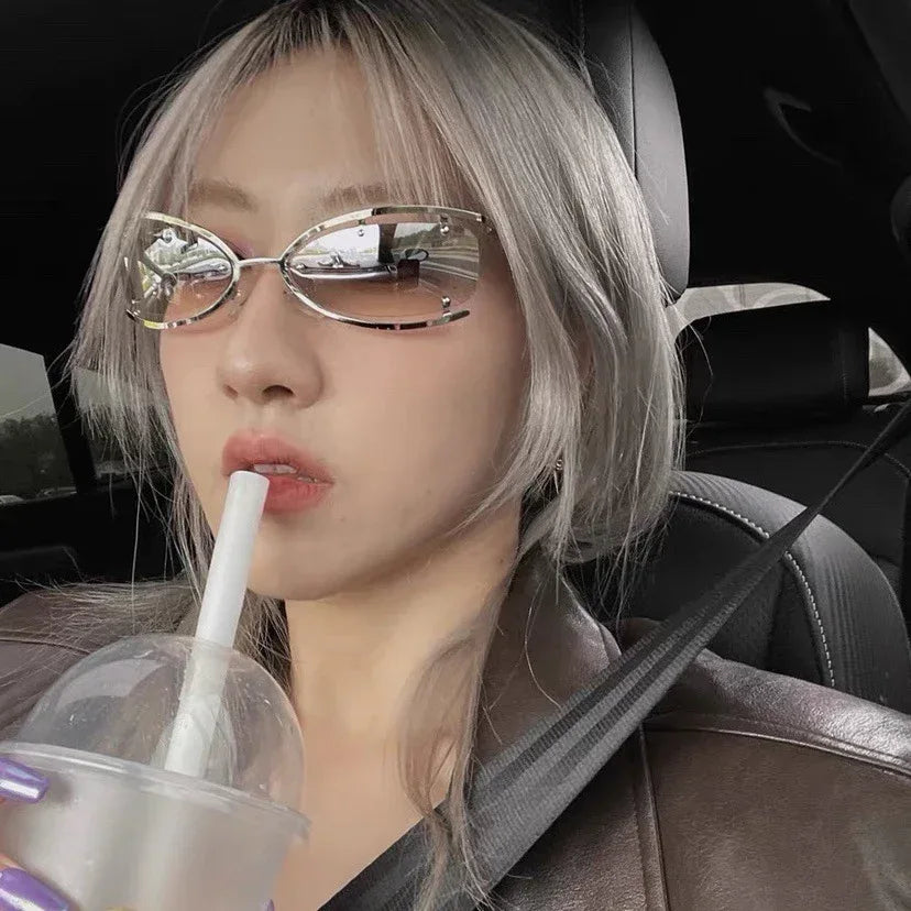 womens-fashion-cat-eye-hollow-sunglasses - Viexta