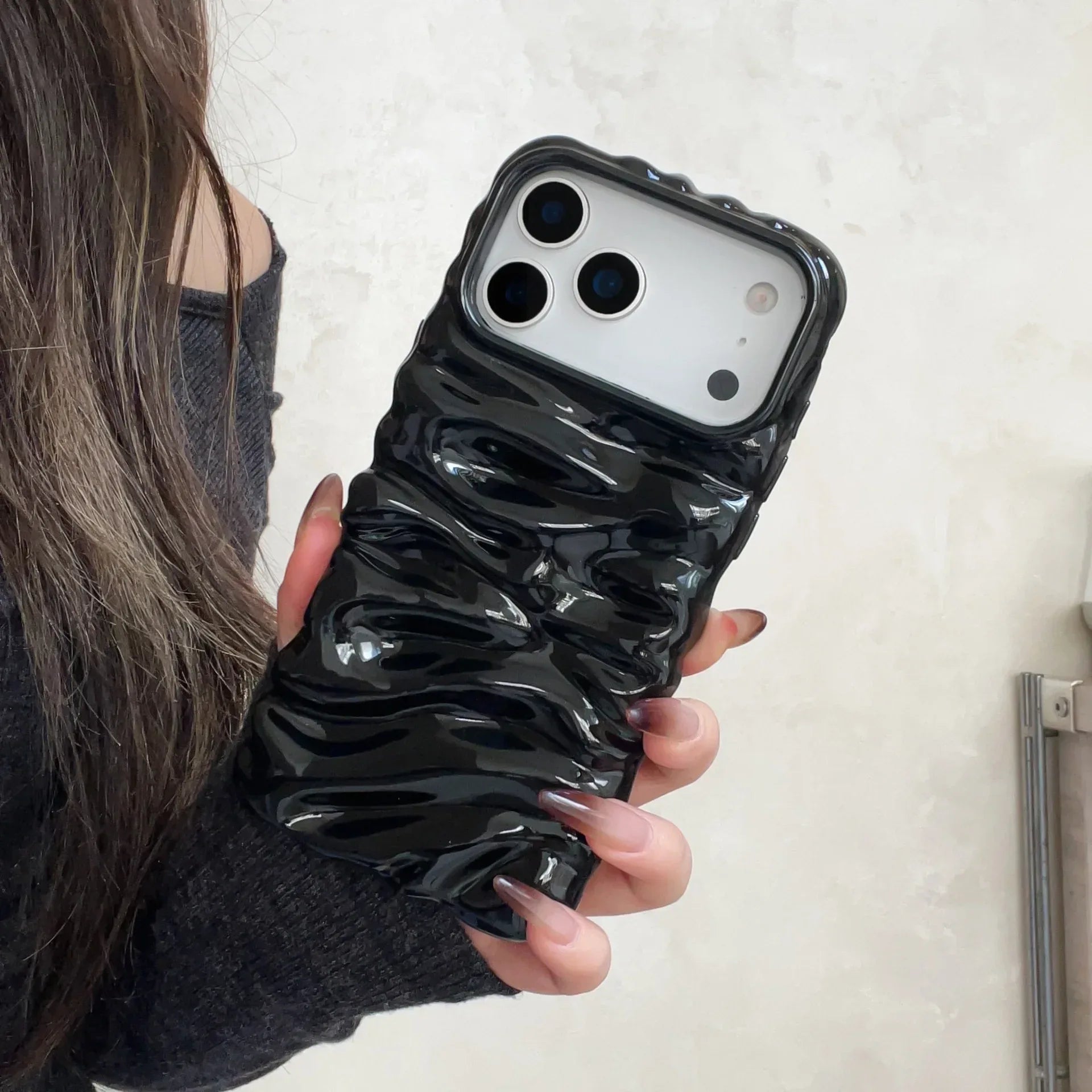 Three-dimensional Pleated iPhone case - Viexta