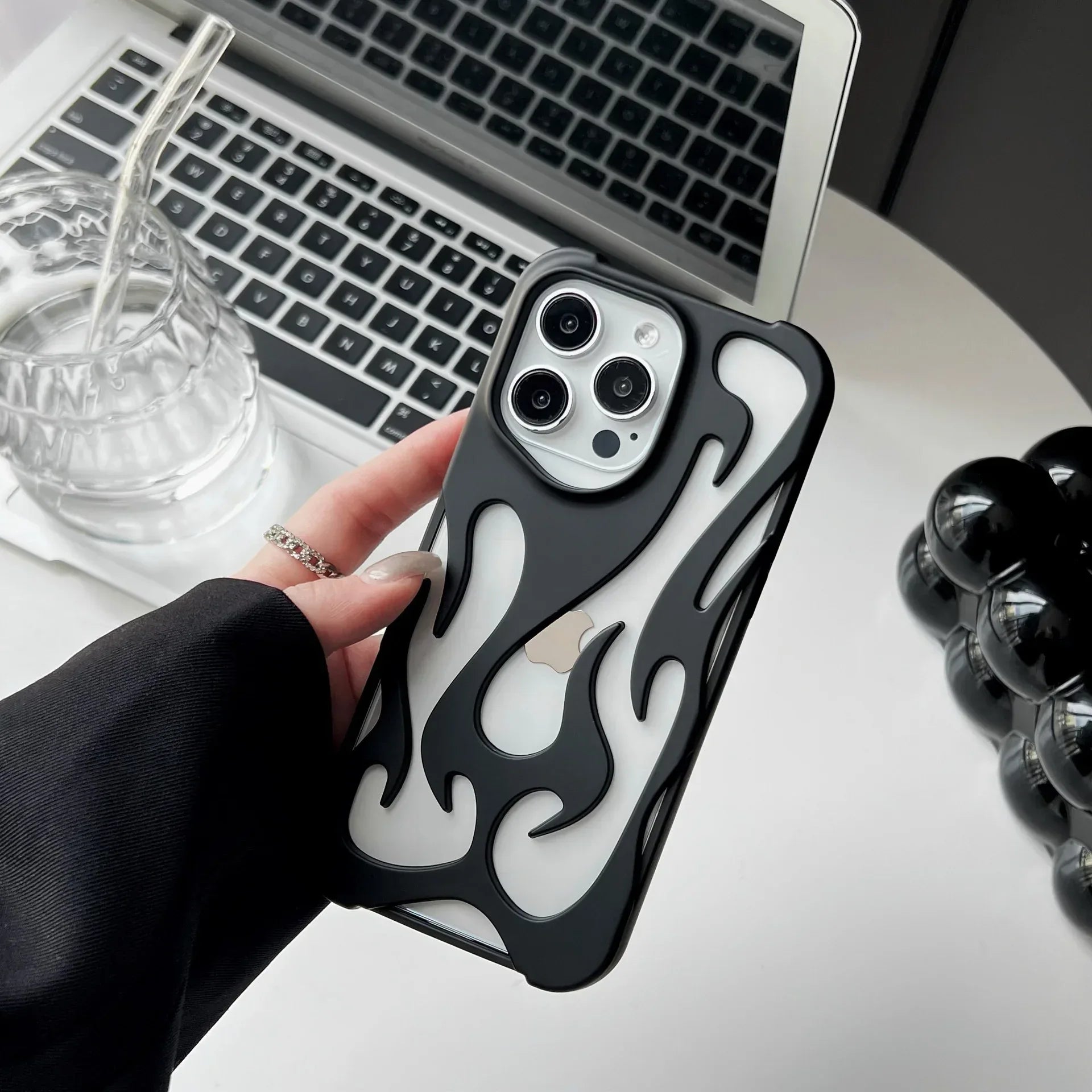electroplated-hollow-heat-dissipation-iphone-case - Viexta