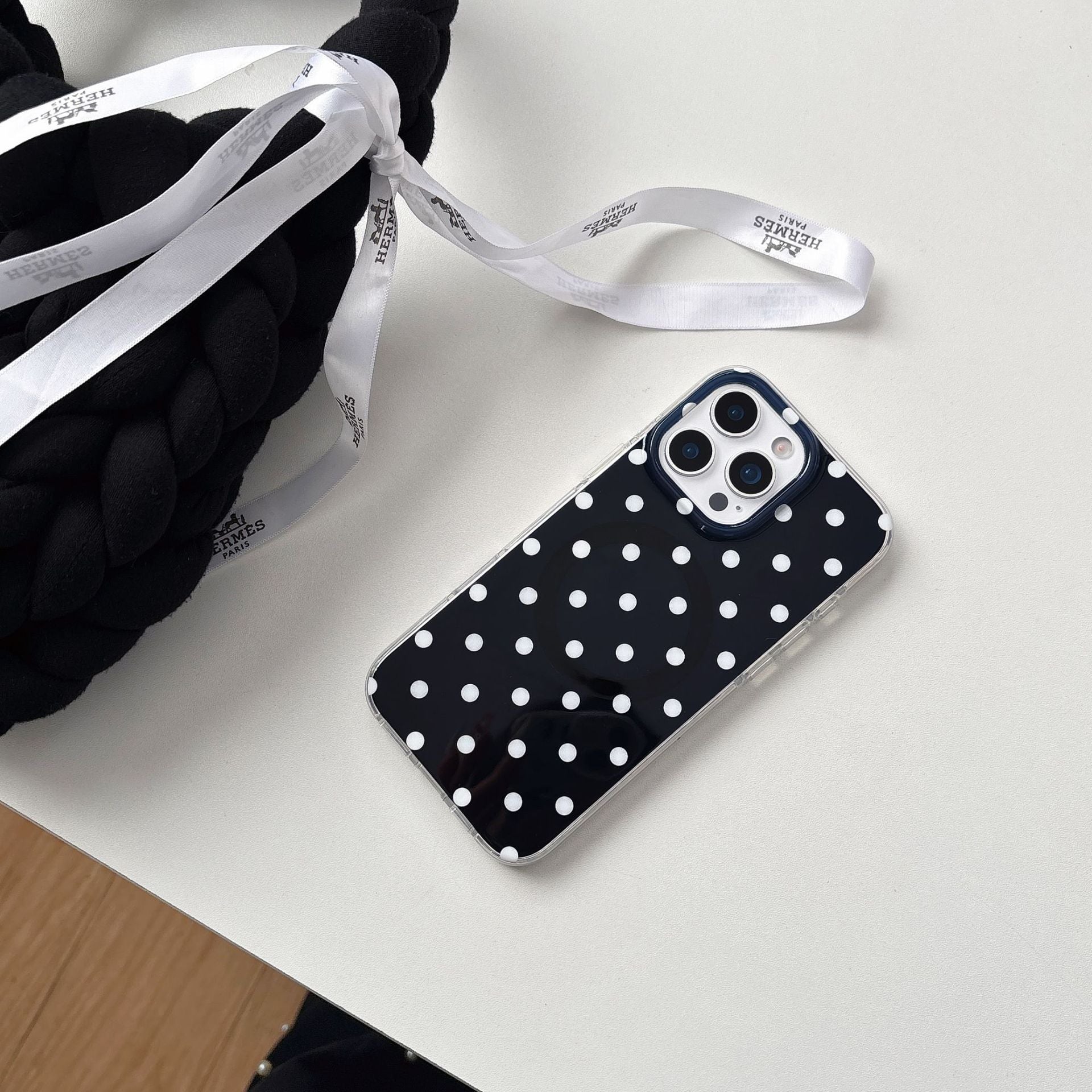 Polka Dot Magnetic Bracket iPhone Case