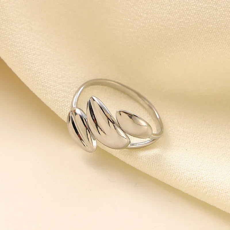 adjustable-titanium-steel-three-leaf-ring - Viexta