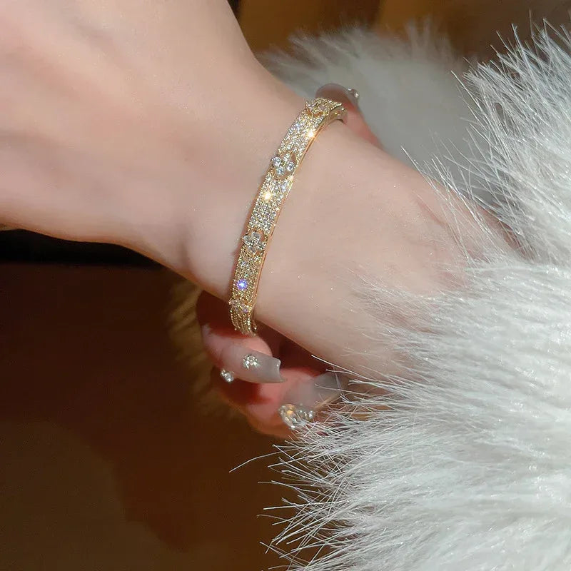 Niche Lux High-grade Zircon Bracelet - Viexta