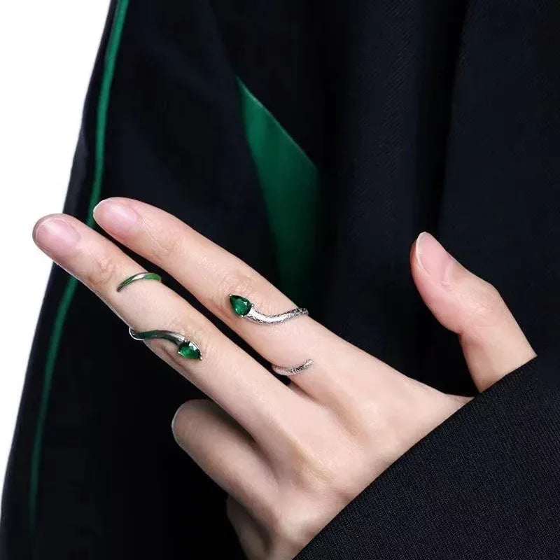 Slytherin Green Snake Ring - Viexta