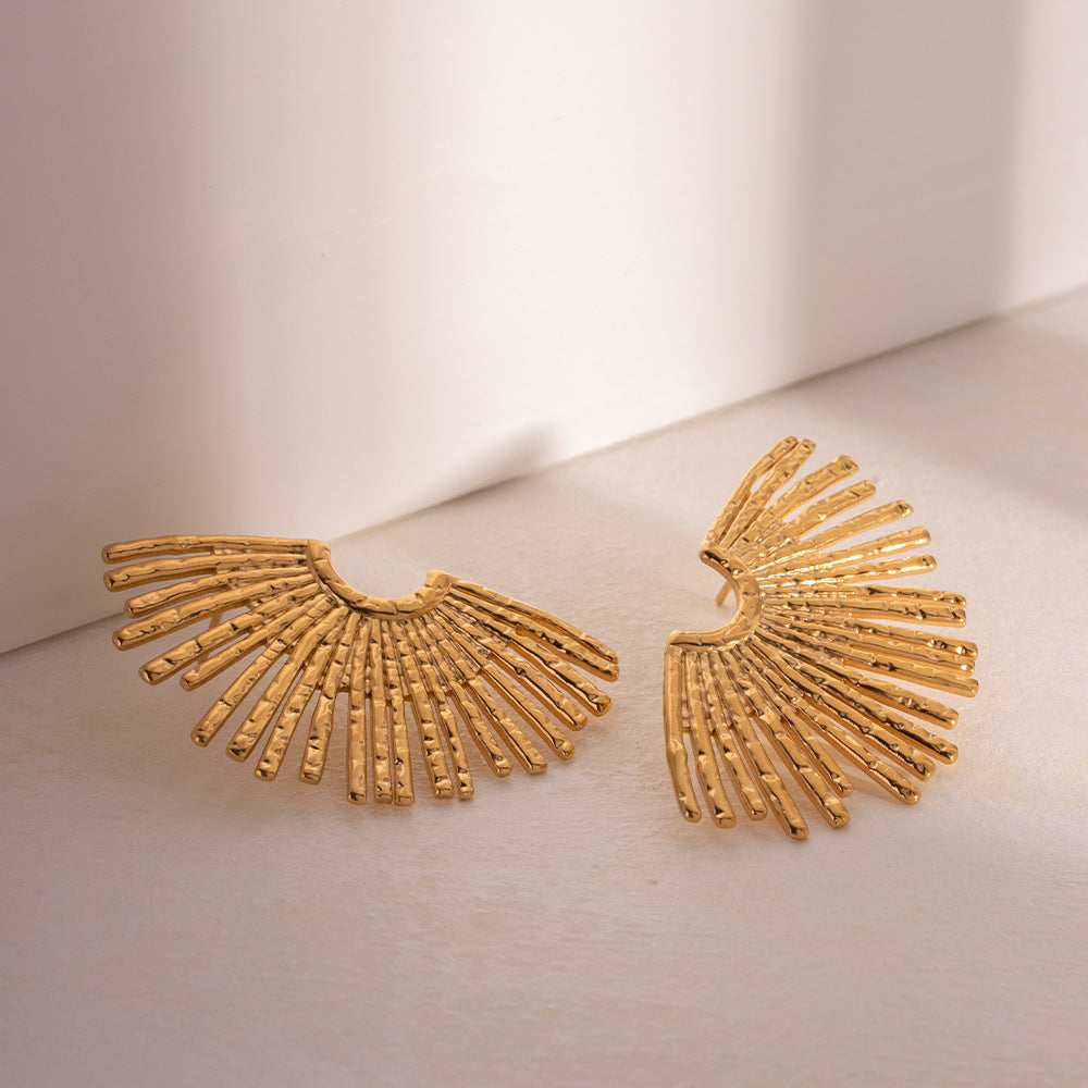 Fashionable temperament half sunflower earrings