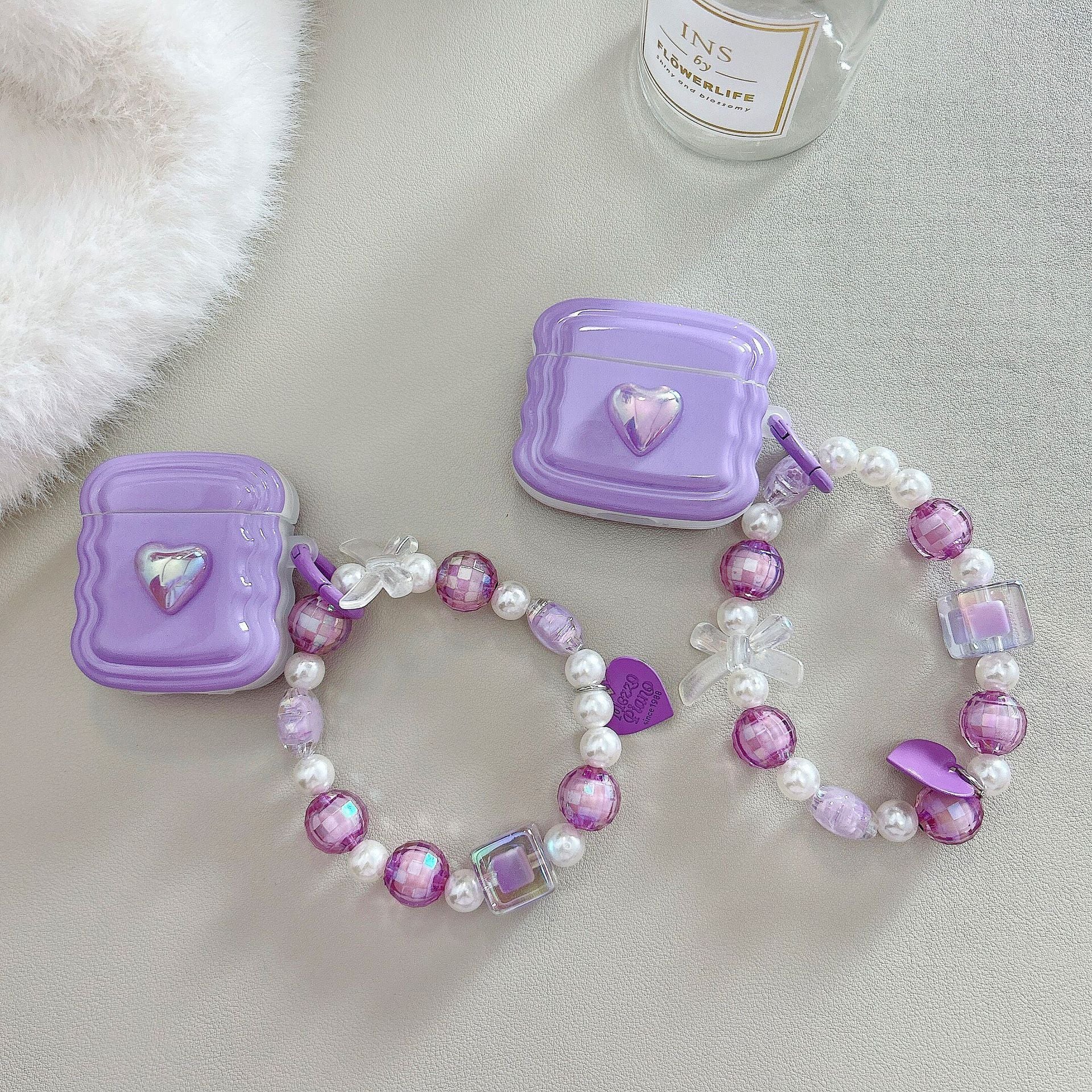 laser-heart-airpods-pro-cover