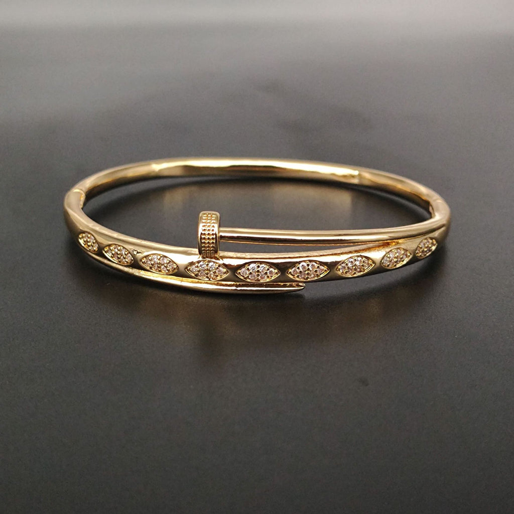 V Gold Classic Full Rhinestone Stud Bracelet with Diamond-Encrusted Ends, Thick 18K Rose Gold Plated, Luxury Couple Bracelet
