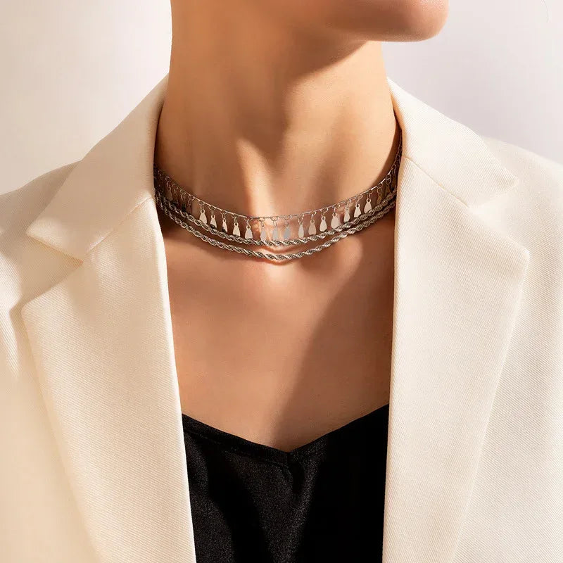 Multi-layer Hemp Flowers Drop-shaped Necklace - Viexta