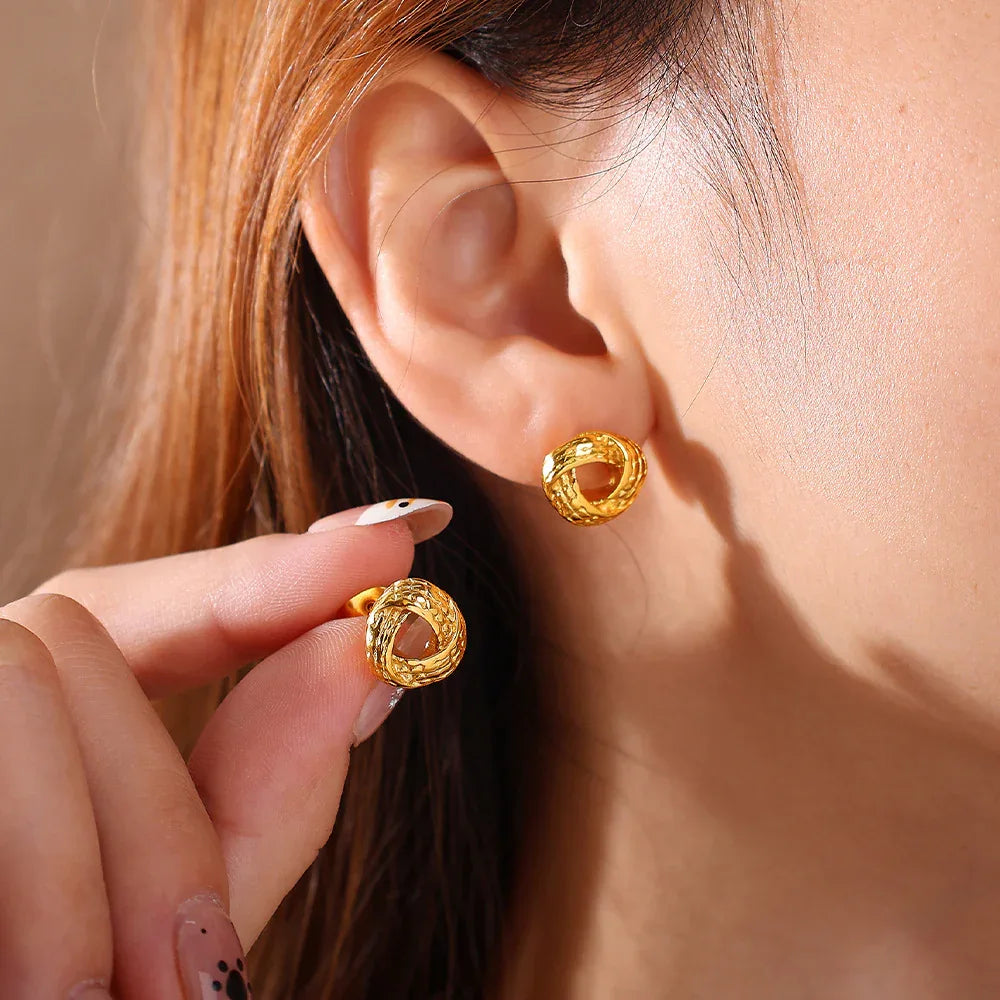 Retro Twist Knot Snake Pattern Stud Earrings