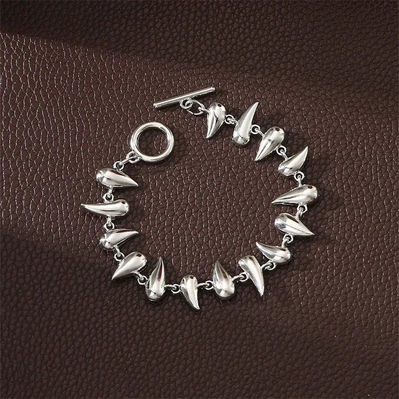 thorn-stitching-water-drop-pendant-bracelet - Viexta