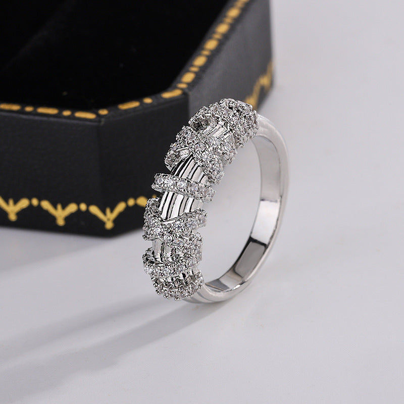 Colored Thread Twisted Inlaid Zircon Ring