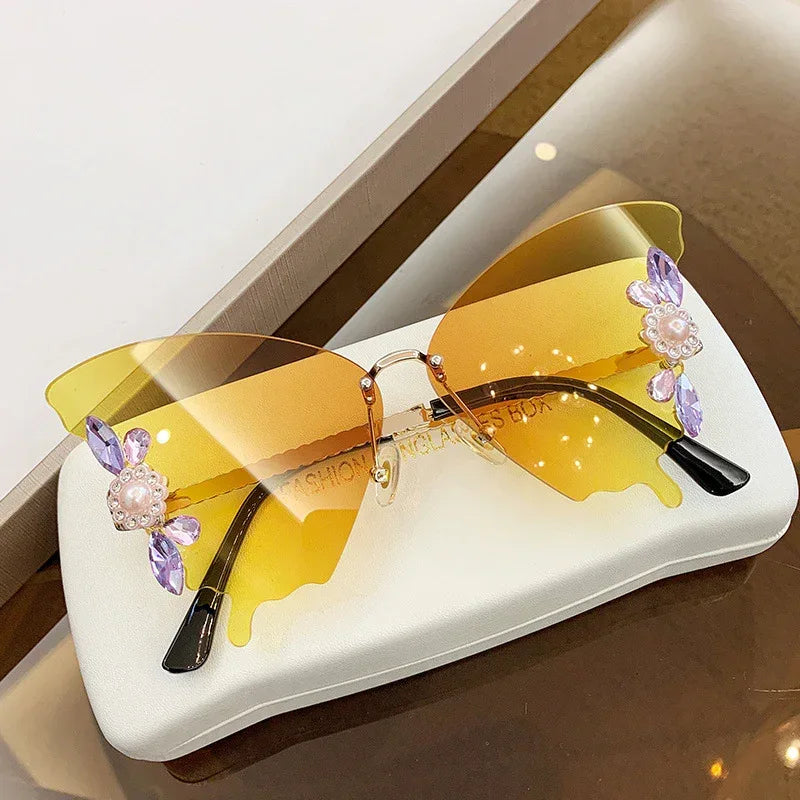 Diamond-encrusted Sunglasses In Butterfly Shape - Viexta