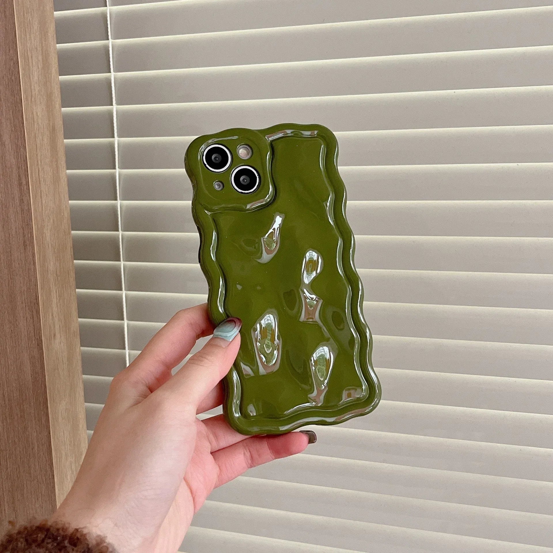 Niche Wind Wave Shell iPhone case - Viexta